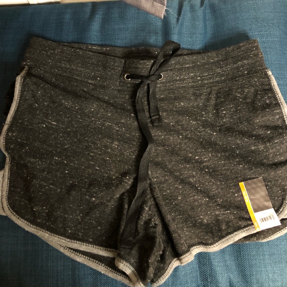 2 for $15 Gym short (bundle 2 items)